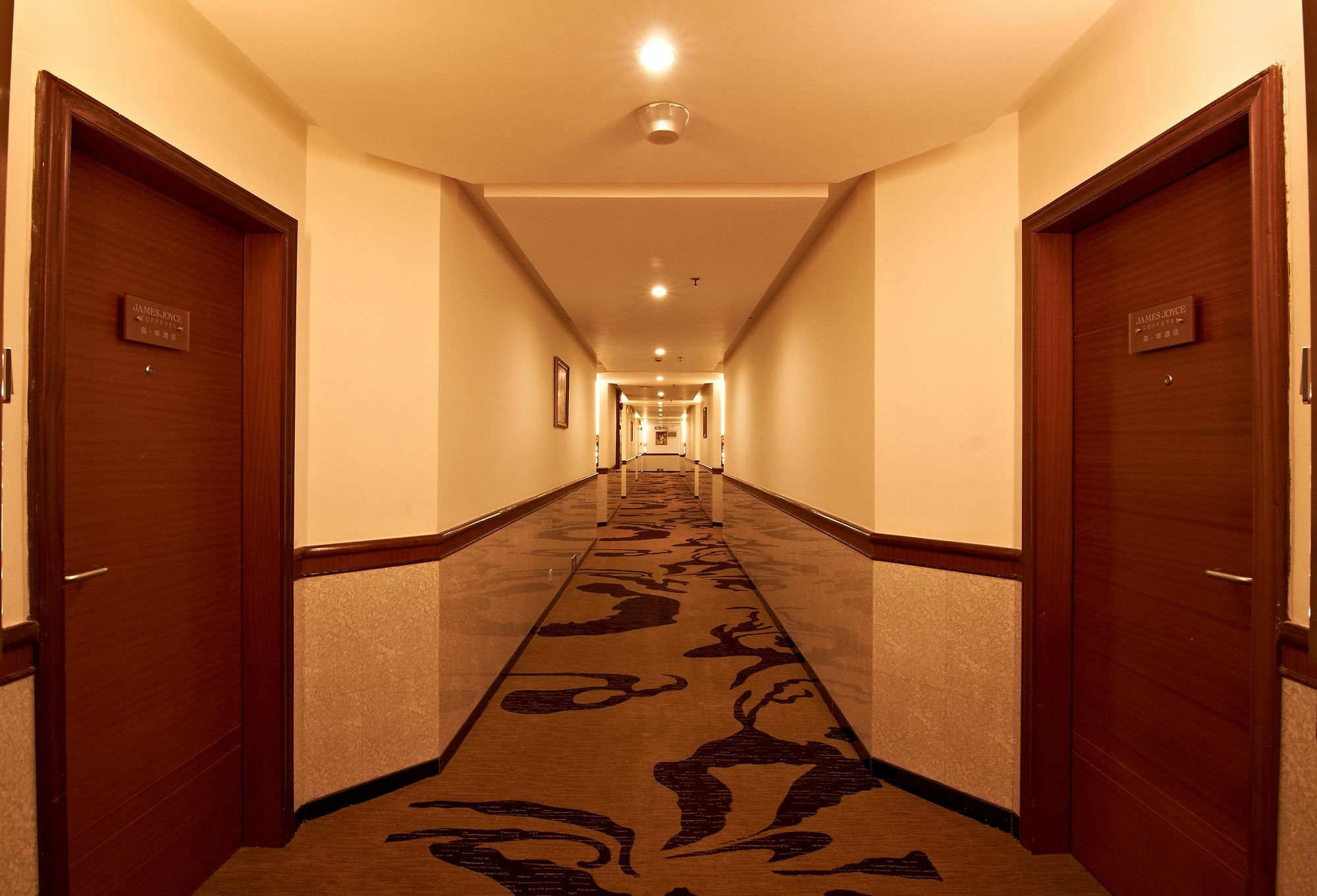 James Joyce Coffetel Hotel Guangzhou Shi Jing City Square Branch 外观 照片