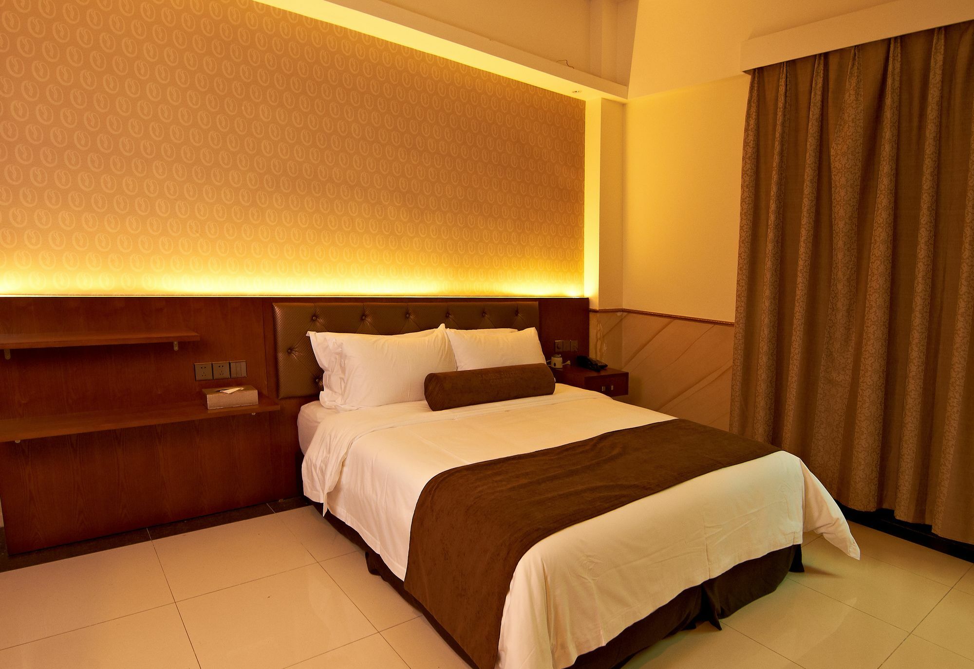 James Joyce Coffetel Hotel Guangzhou Shi Jing City Square Branch 外观 照片